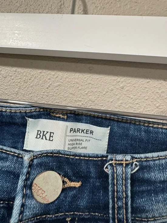 BKE Parker Super Flare High Rise Jean 27x 31 1/2 - Picture 10 of 13